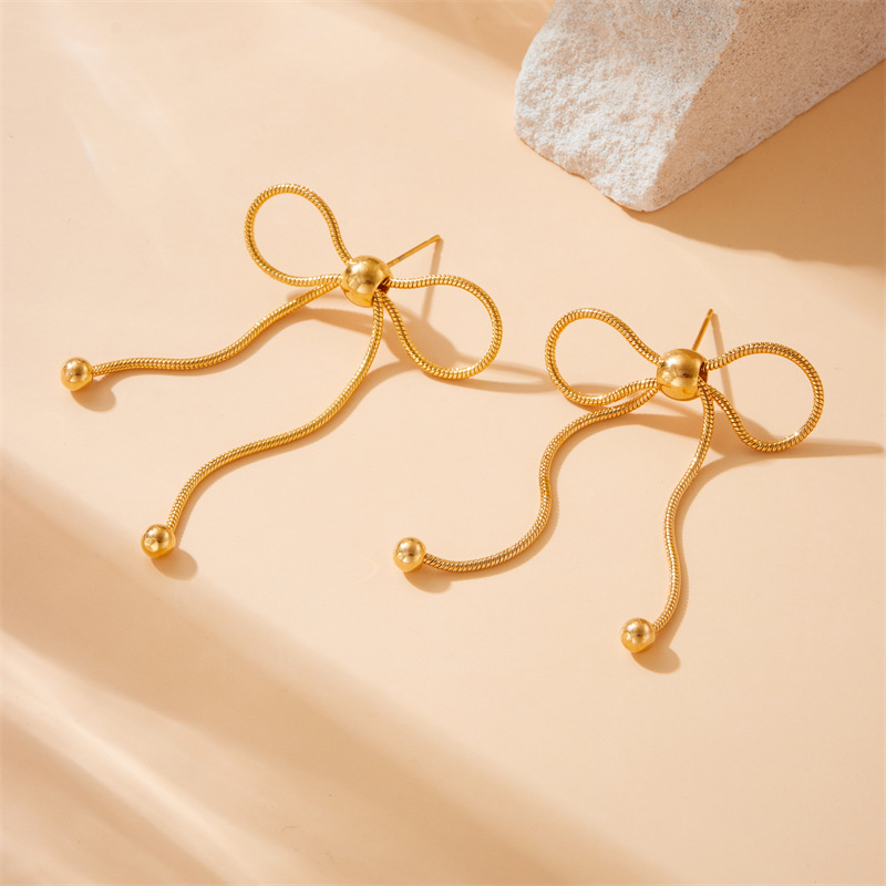 Korean style, elegant, simple, fashionable, versatile, gold-plated stainless steel beaded bow chain earrings