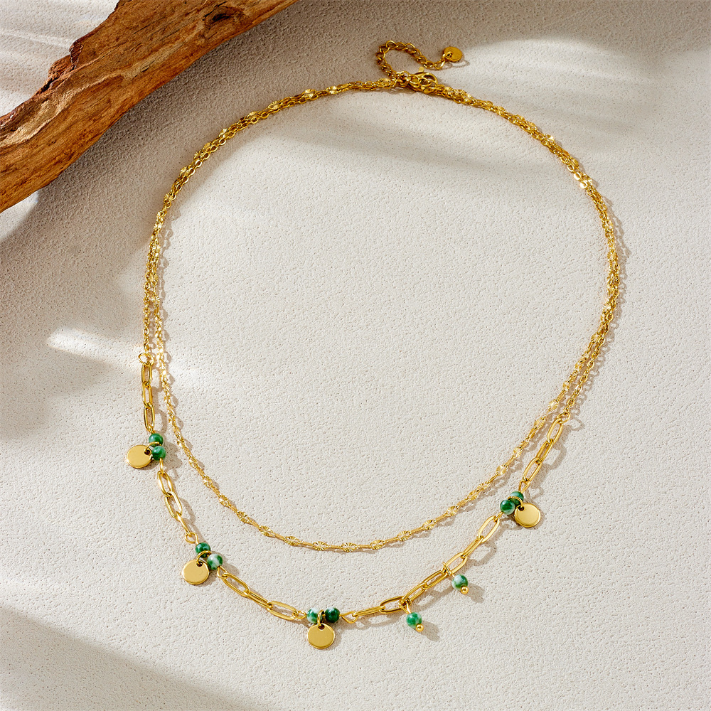 Unique and trendy retro layered stainless steel gold-plated clavicle chain, double-layered, niche and high-end women's necklace.