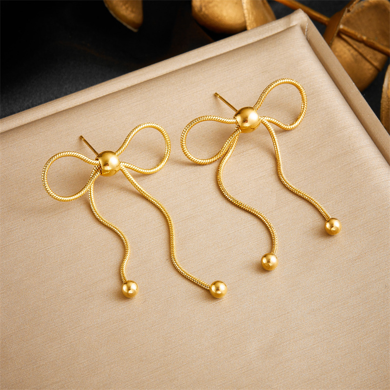 Korean style, elegant, simple, fashionable, versatile, gold-plated stainless steel beaded bow chain earrings