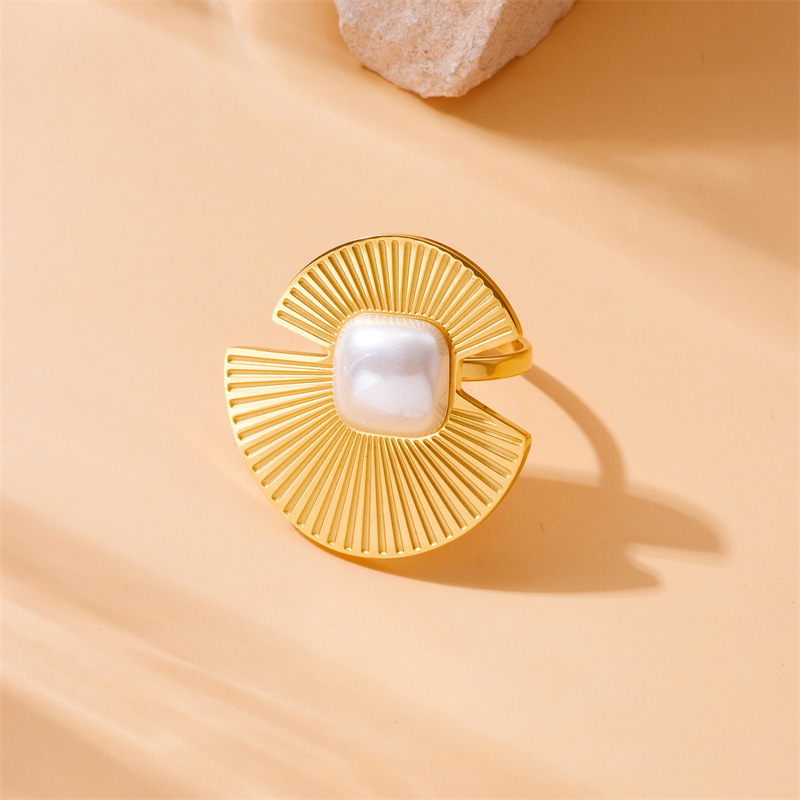 European and American style, retro and high-end, pearl square fan-shaped geometric accessory, stainless steel open ring
