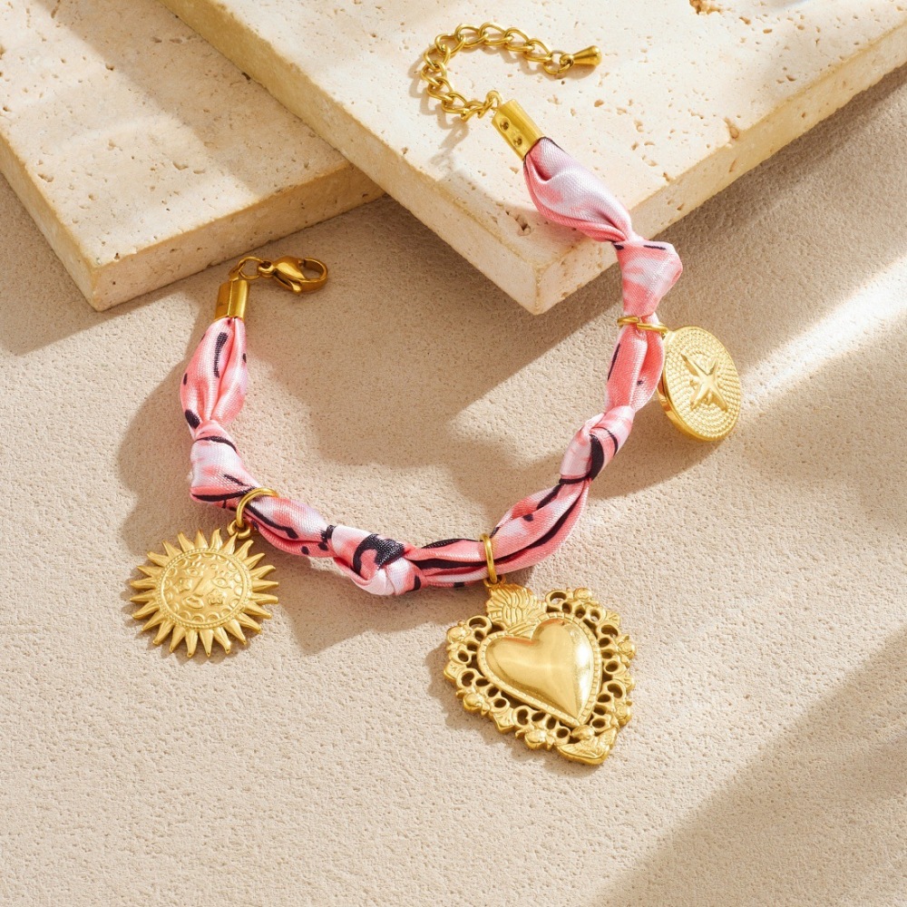 European and American cross-border light luxury retro DIY silk scarf gold-plated lace heart compass sun pendant knotted jewelry set