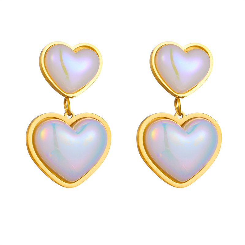 Stylish, sophisticated, niche design, heart-shaped iridescent pearl pendant accessories, elegant earrings