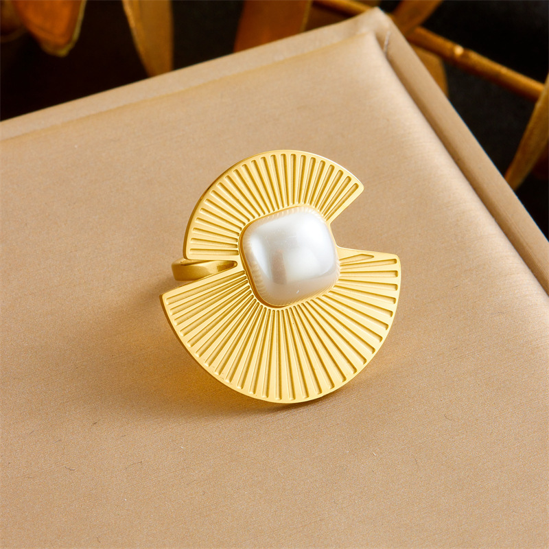 European and American style, retro and high-end, pearl square fan-shaped geometric accessory, stainless steel open ring