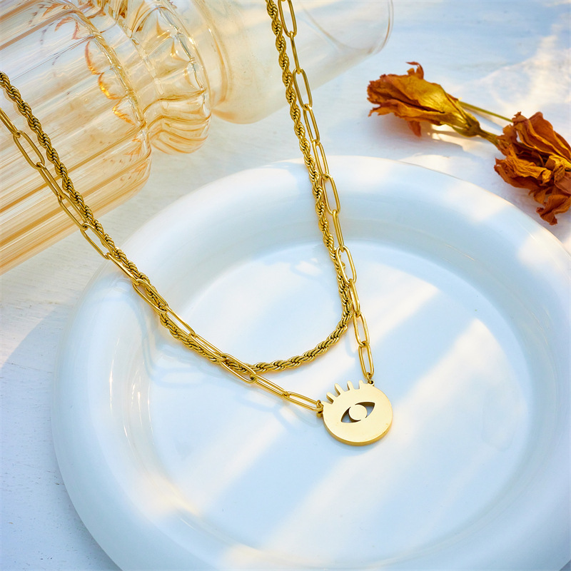 European and American cross-border niche fashion creative minimalist metal box chain double-layered diamond-encrusted blue eye pendant necklace