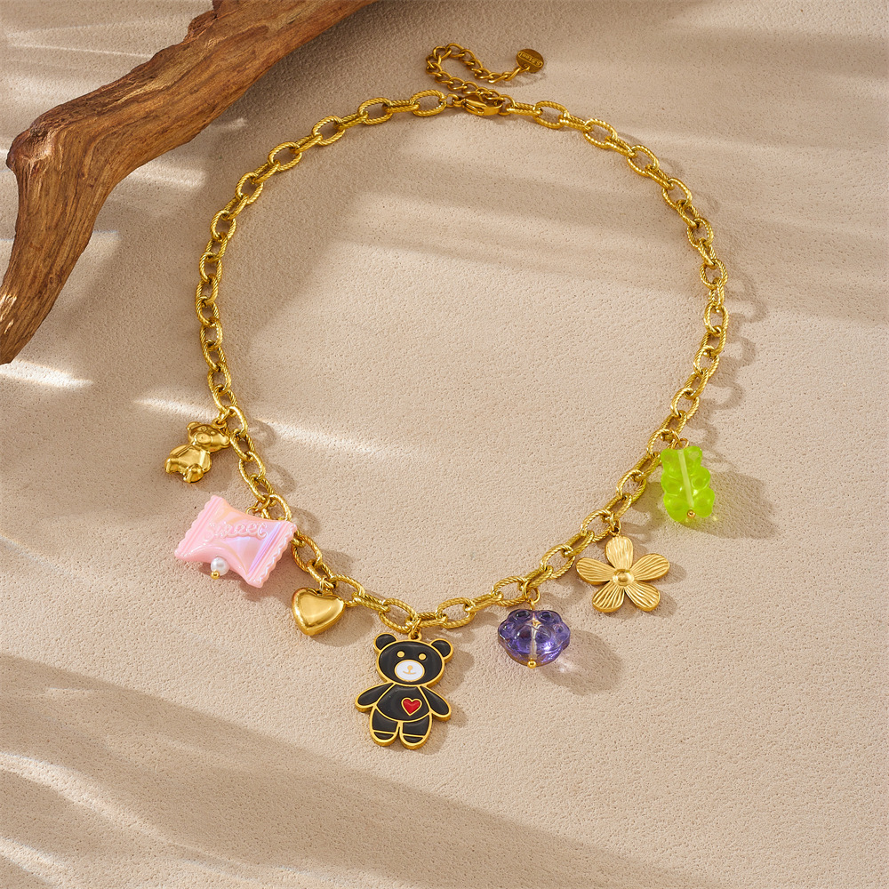 New cross-border creative cartoon multi-element gold-plated flower heart dripping oil bear pendant metal chain necklace