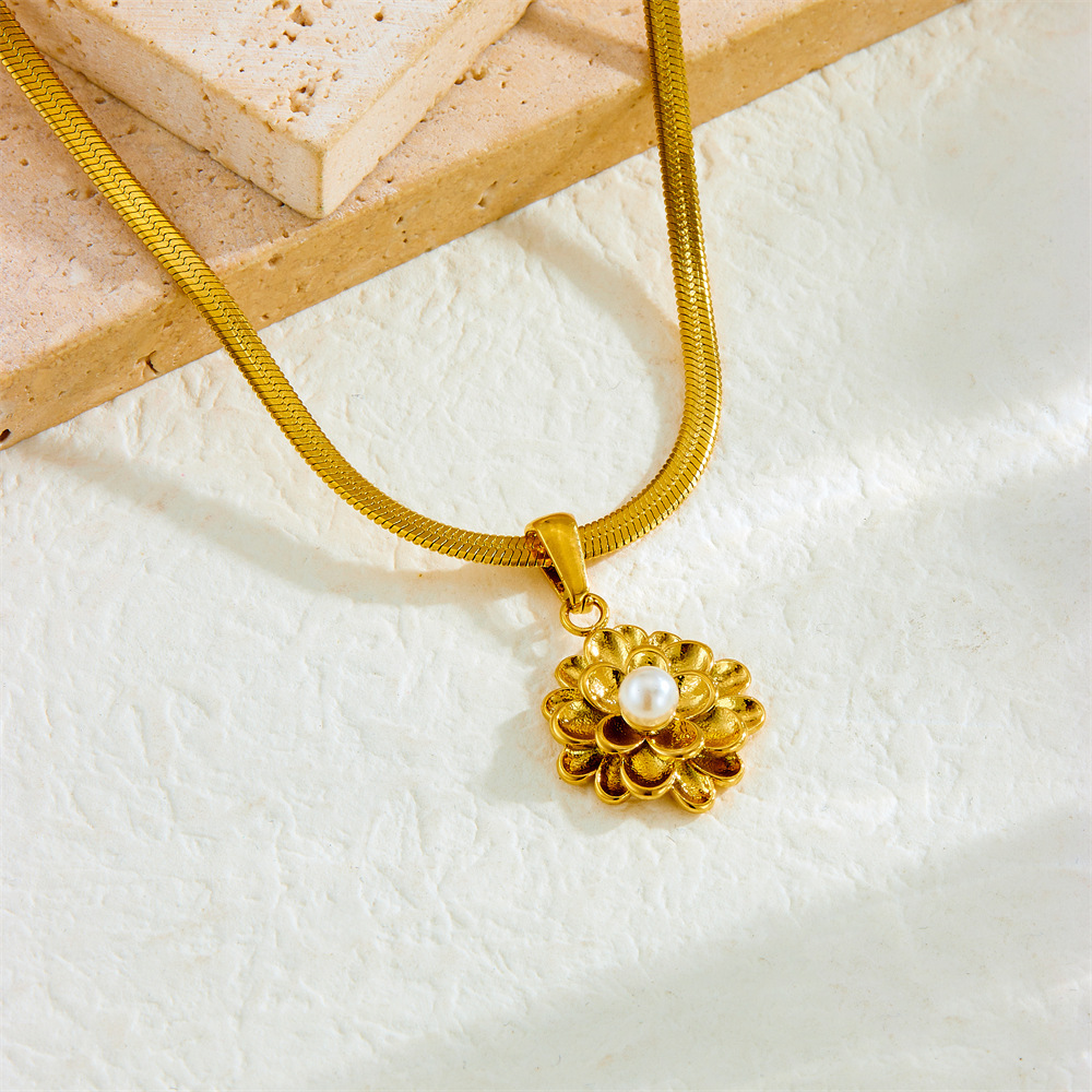 Stylish, retro-inspired, minimalist gold-plated 3D lotus pearl pendant stainless steel chain necklace.
