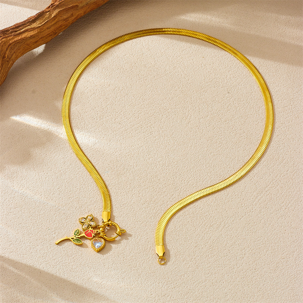 Fashionable retro gold-plated snake bone chain with dripping rose and diamond-encrusted square pendant, round spring clasp stainless steel necklace.