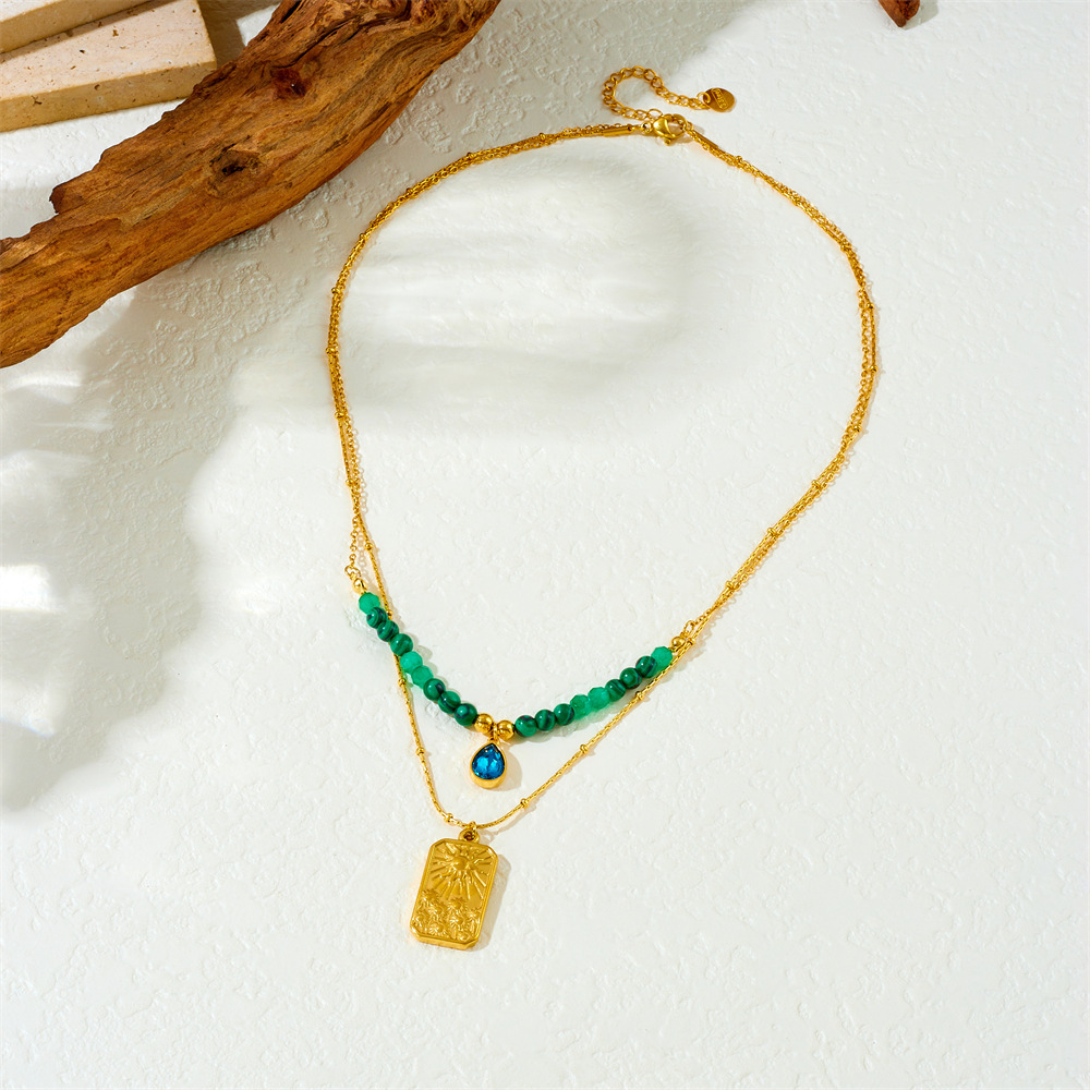 French-style niche, artistic, retro malachite beaded emerald geometric square pendant, double-layered heart necklace