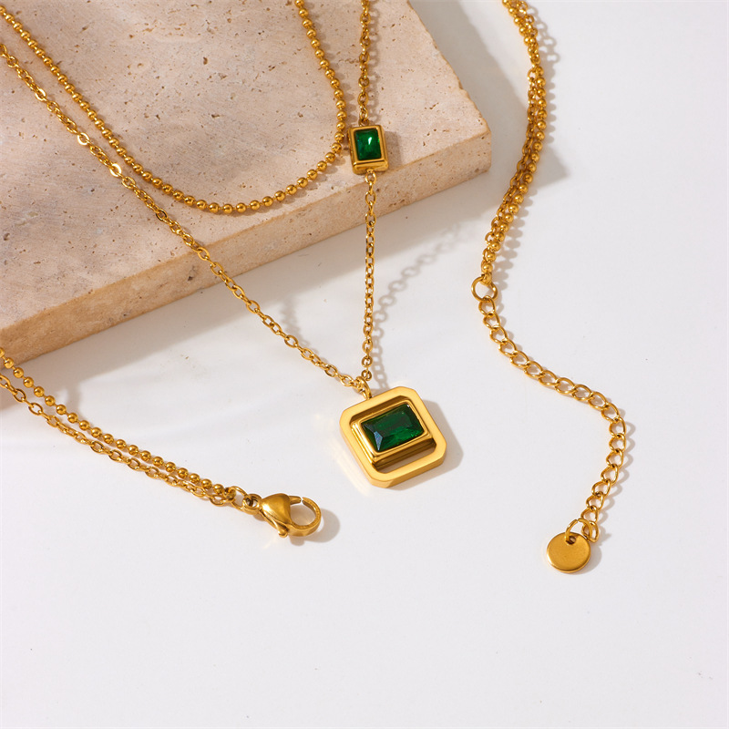 European and American cross-border fashion retro minimalist high-end diamond-encrusted square gold-plated pendant stainless steel chain jewelry necklace