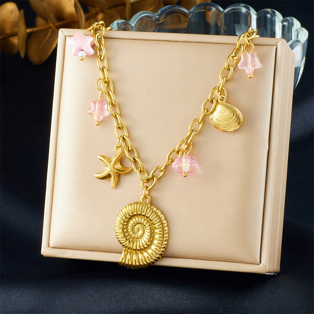 Fashionable and unique multi-element conch and starfish shell accessories pendant gold-plated stainless steel unisex necklace