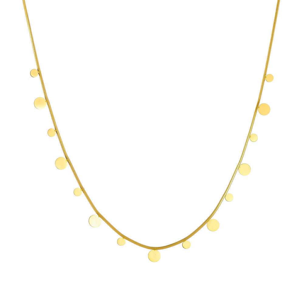 Stylish, simple, versatile everyday clavicle chain with gold-plated, smooth surface, geometric round and square accessories.