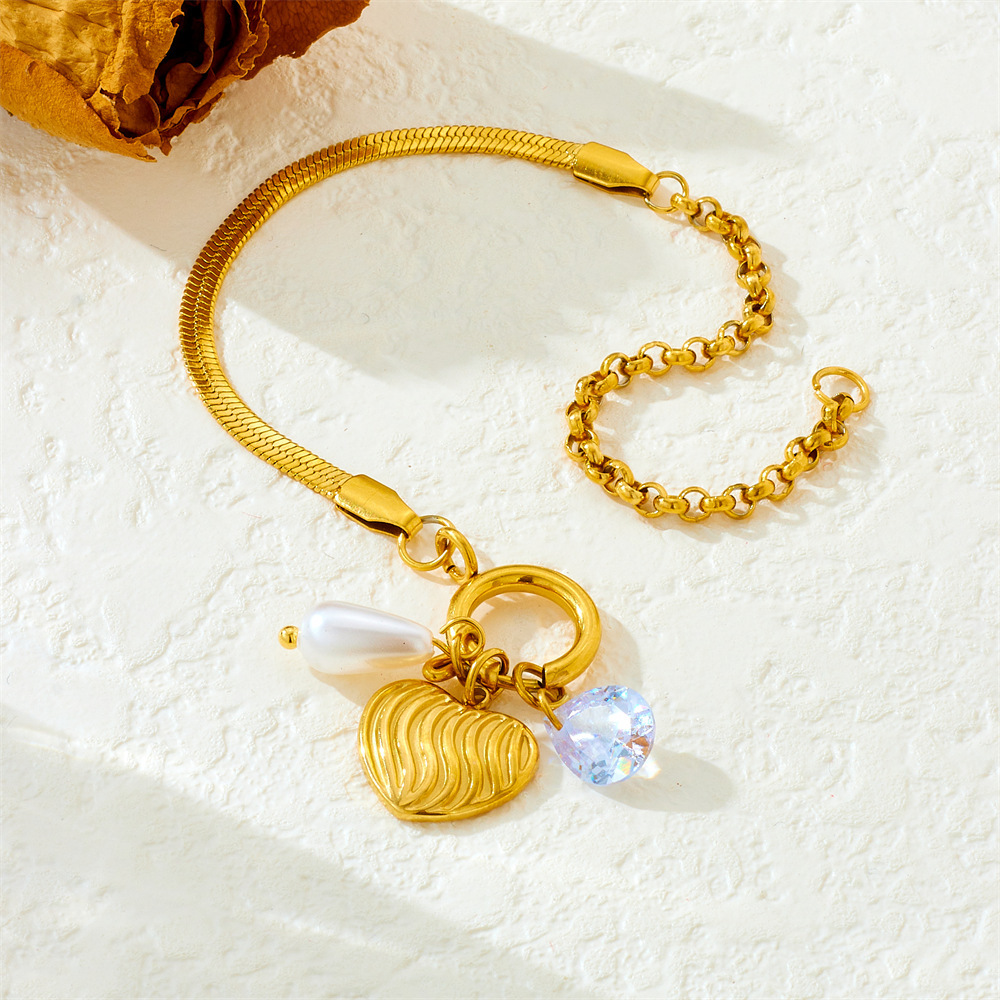 Cross-border fashion, elegant and versatile gold-plated heart-shaped square white shell pearl teardrop pendant irregular stainless steel bracelet