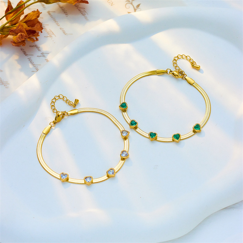 European and American cross-border fashion niche personalized simple temperament versatile diamond-encrusted heart titanium steel snake chain jewelry bracelet