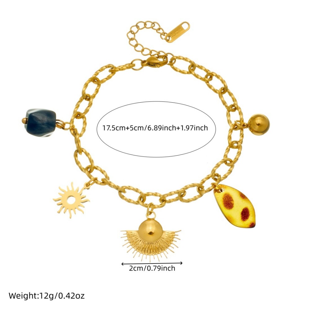 Fashionable retro versatile sun fan-shaped stainless steel pendant chain gold-plated bracelet with a high-end chunky chain.