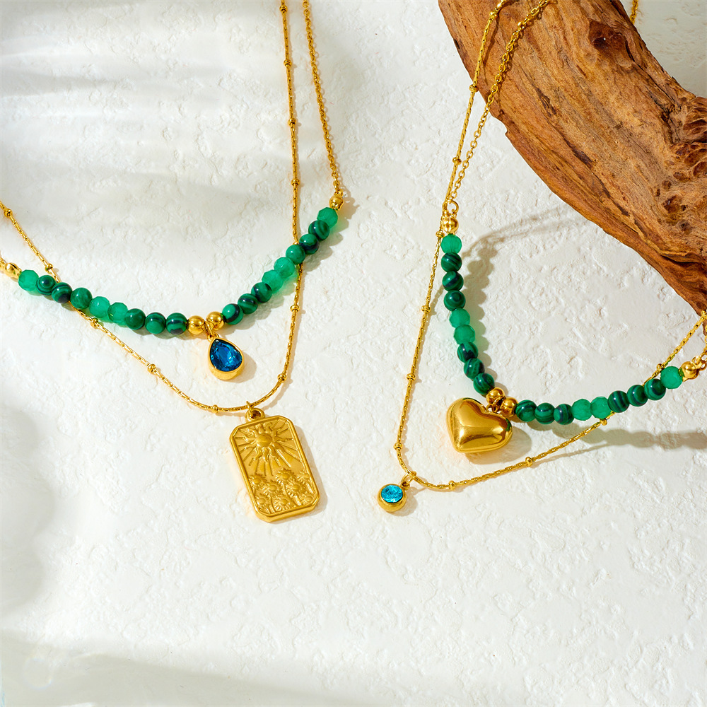 French-style niche, artistic, retro malachite beaded emerald geometric square pendant, double-layered heart necklace