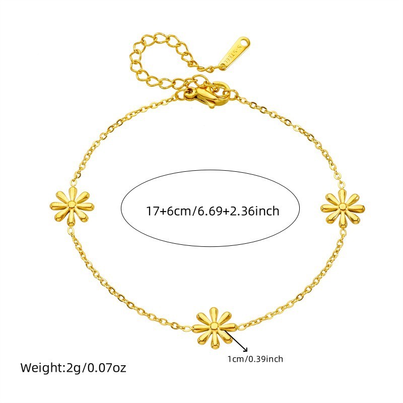 Cross-border fashion, simple and versatile everyday commuting stainless steel gold-plated daisy accessory chain set necklace and bracelet