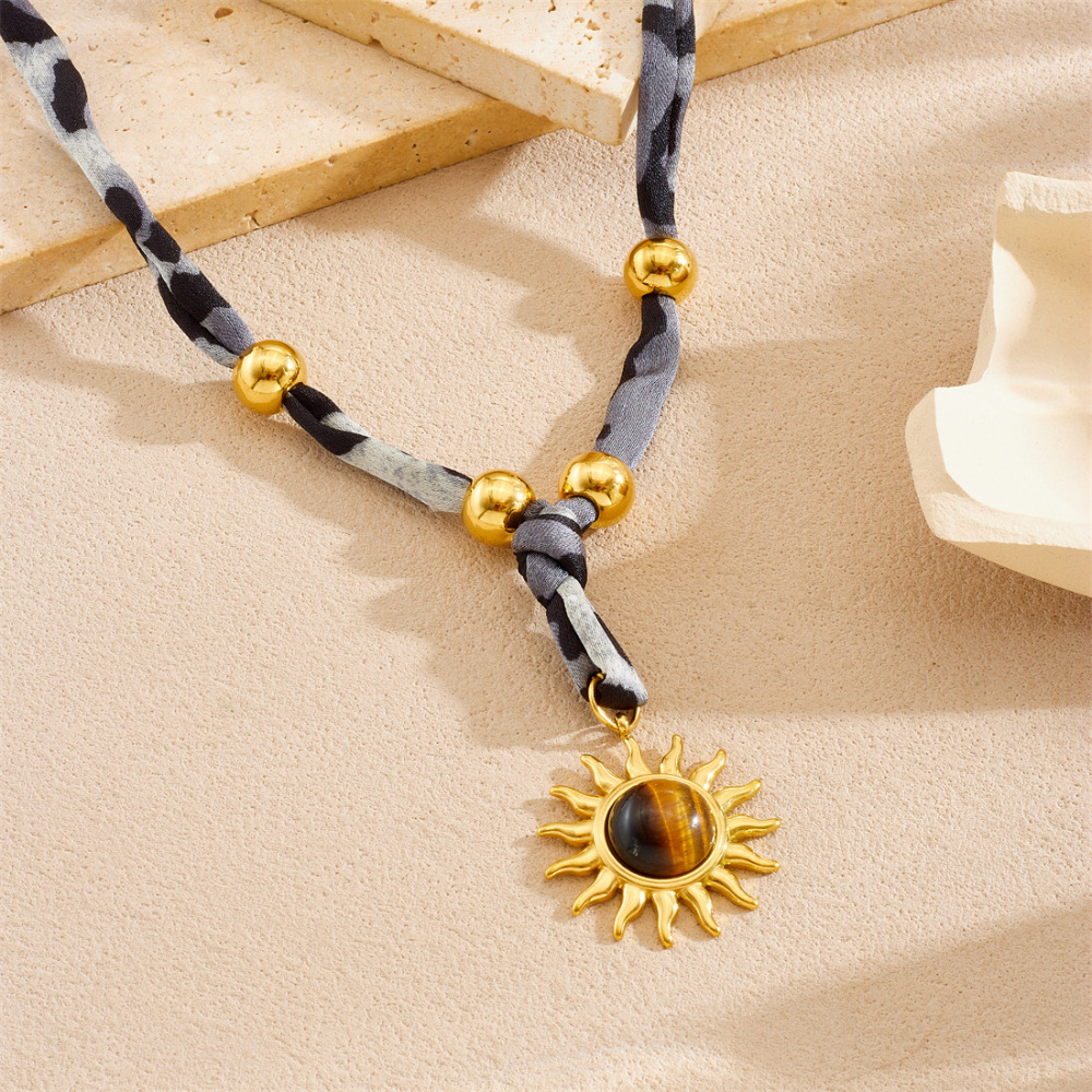 Cross-border fashion niche design printed rope chain gold-plated sun tiger's eye pendant leopard print Y-shaped necklace