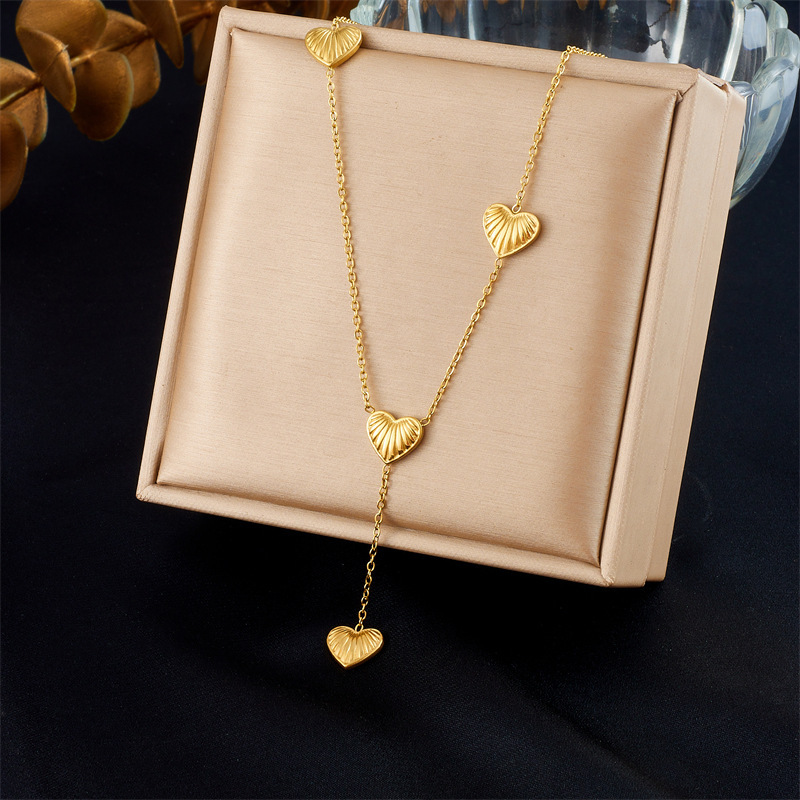Cross-border fashion minimalist commuter striped heart tassel chain long stainless steel pendant jewelry necklace