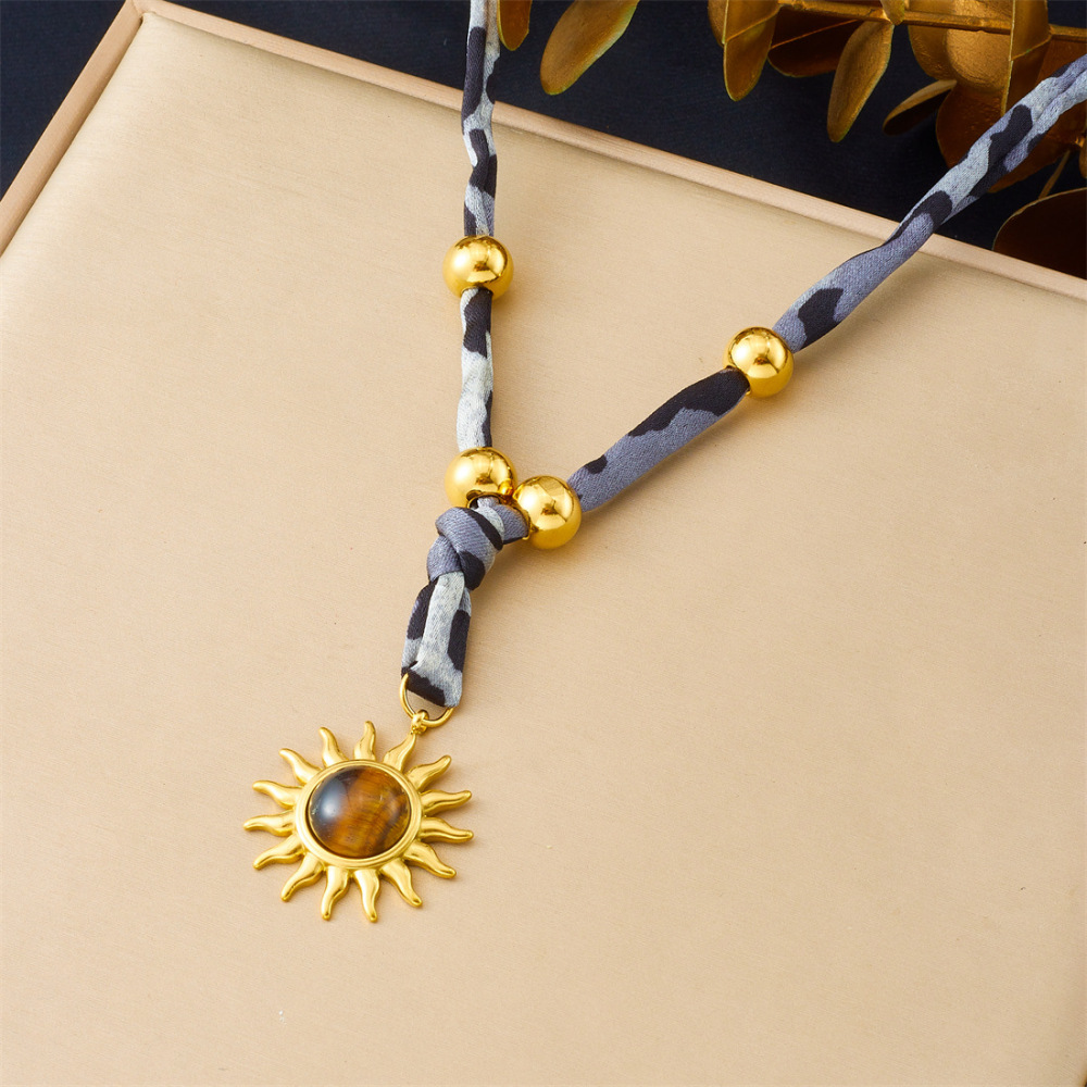 Cross-border fashion niche design printed rope chain gold-plated sun tiger's eye pendant leopard print Y-shaped necklace