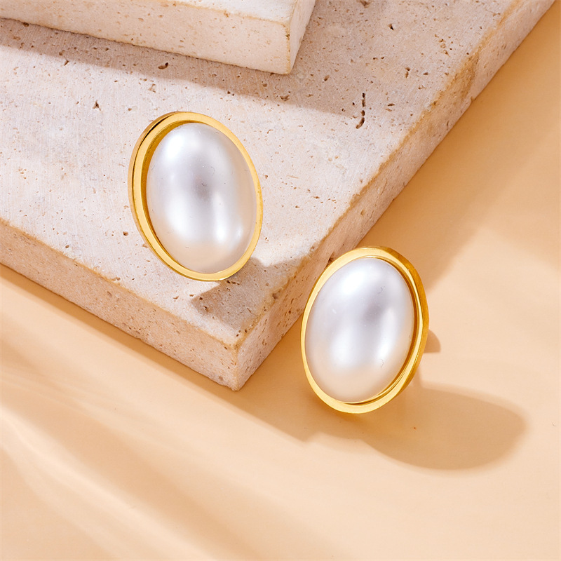 European and American style, simple, retro, versatile oval pearl stainless steel gold-plated geometric earrings