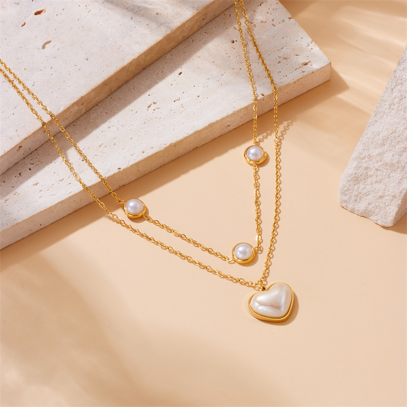 European and American style retro light yellow pearl heart pendant double-layer stainless steel gold-plated jewelry necklace