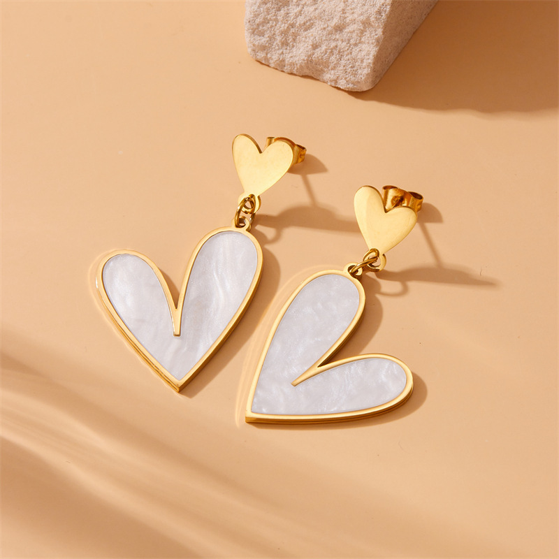 European and American style, simple and retro, gold-plated stainless steel shell heart pendant earrings