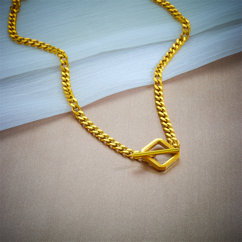 New European and American style titanium steel metal OT buckle minimalist street hip-hop simple high-end heavy metal necklace chain