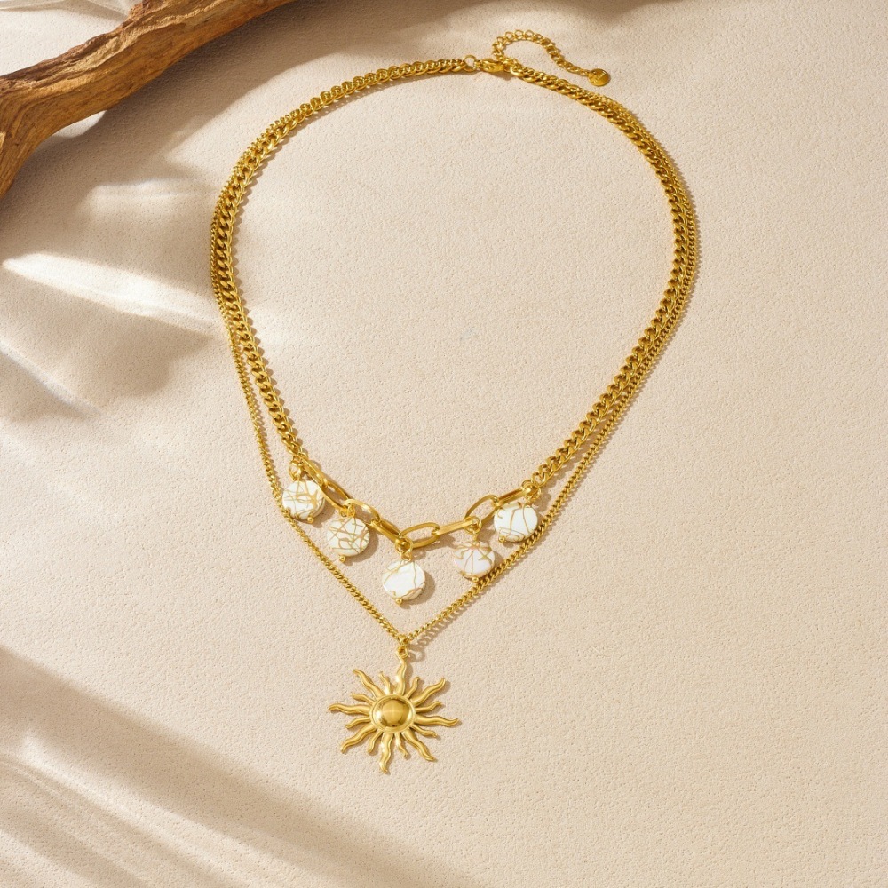 Cross-border fashion retro stainless steel sun-plated gold pendant geometric round pendant double-layer necklace