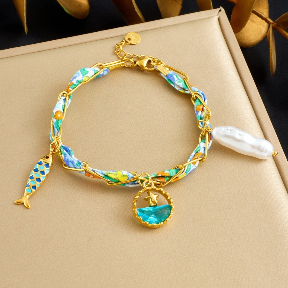 European and American cross-border colored plastic faceted beaded chain, rope chain, dripping oil, three-dimensional mushroom, strawberry, ladybug pendant bracelet