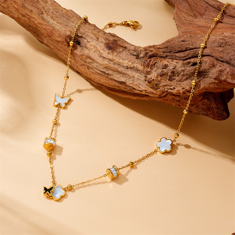 Niche Fashion Retro Style Non-fading Gold Plated Flower and Butterfly Accessories Chain Stainless Steel Bracelet Earring Necklace Set