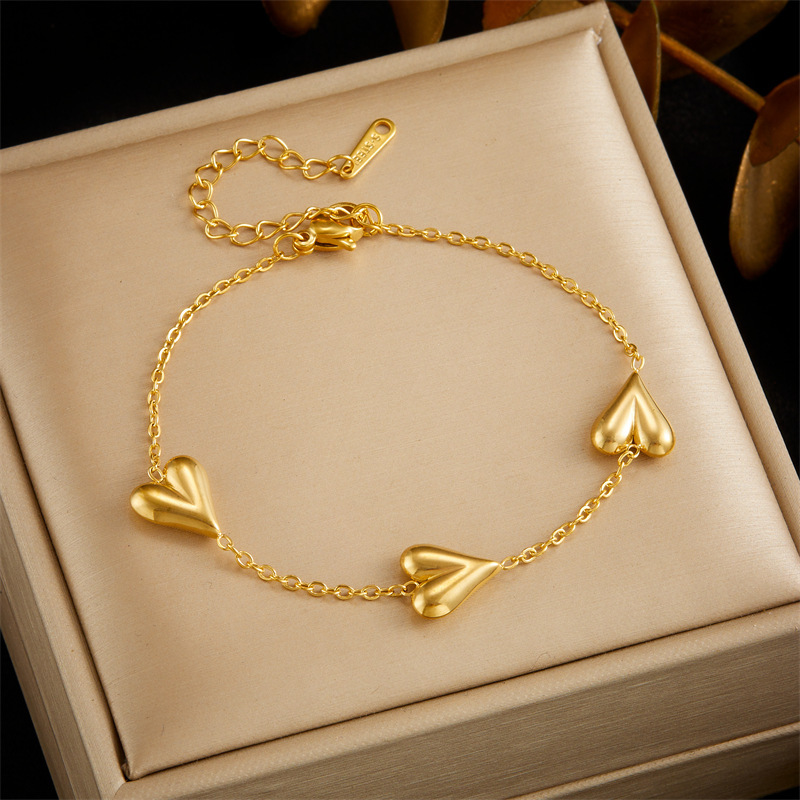 European and American fashion niche design gold-plated stainless steel chain heart accessory jewelry bracelet