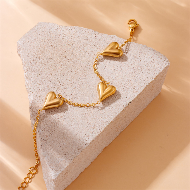 European and American fashion niche design gold-plated stainless steel chain heart accessory jewelry bracelet