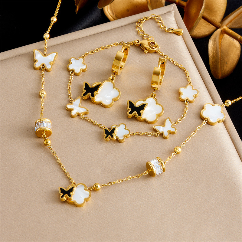 Niche Fashion Retro Style Non-fading Gold Plated Flower and Butterfly Accessories Chain Stainless Steel Bracelet Earring Necklace Set
