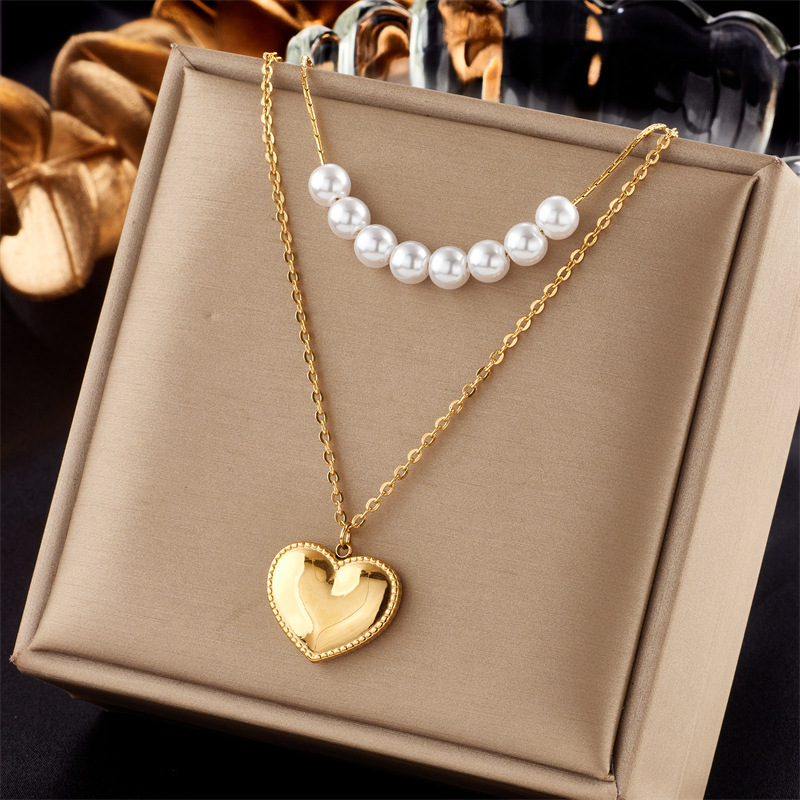 European and American cross-border fashion retro gold-plated double-layered multi-element pendant butterfly pearl portrait round pendant necklace