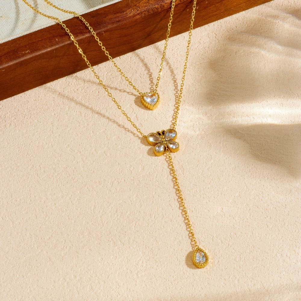 Korean style, fashionable, simple, versatile, diamond-encrusted heart-shaped butterfly pendant, stackable stainless steel gold-plated jewelry necklace