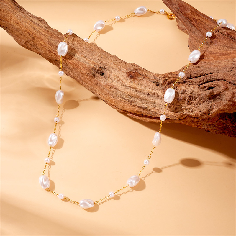 Stylish and versatile elegant pearl stainless steel chain necklace and bracelet set