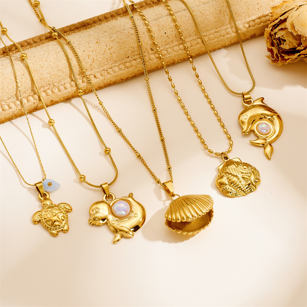 Cross-border fashion ocean series accessories pendant gold-plated stainless steel starfish shell multi-element dripping butterfly necklace