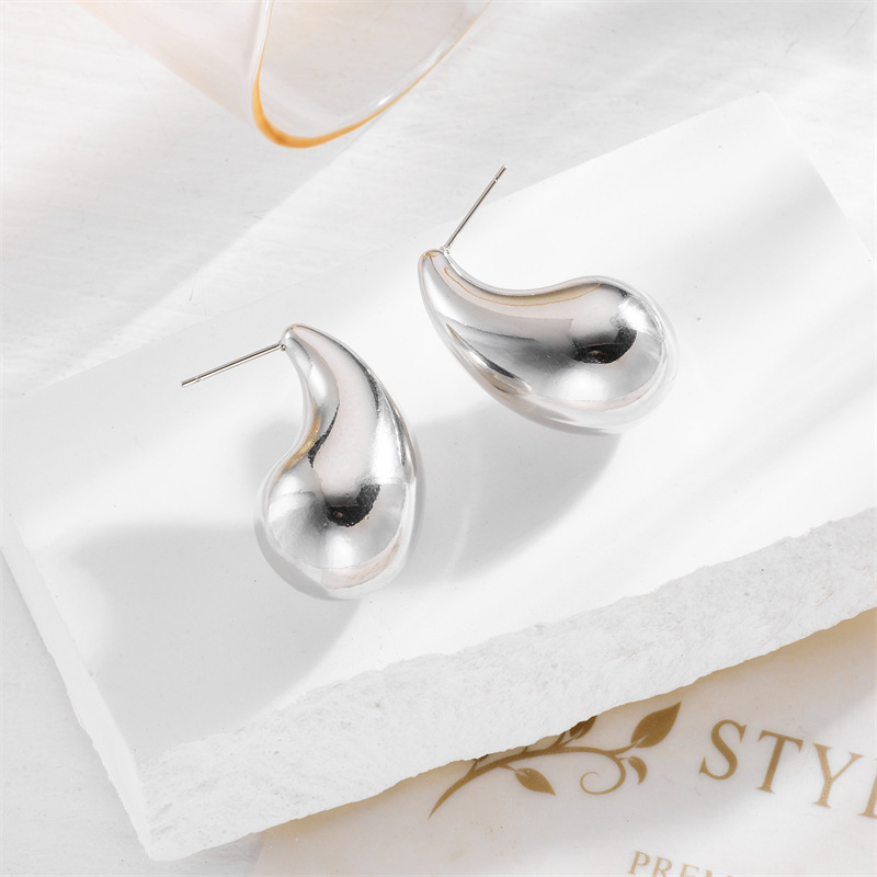 European and American style niche minimalist design irregular geometric teardrop gold-plated titanium steel earrings accessories