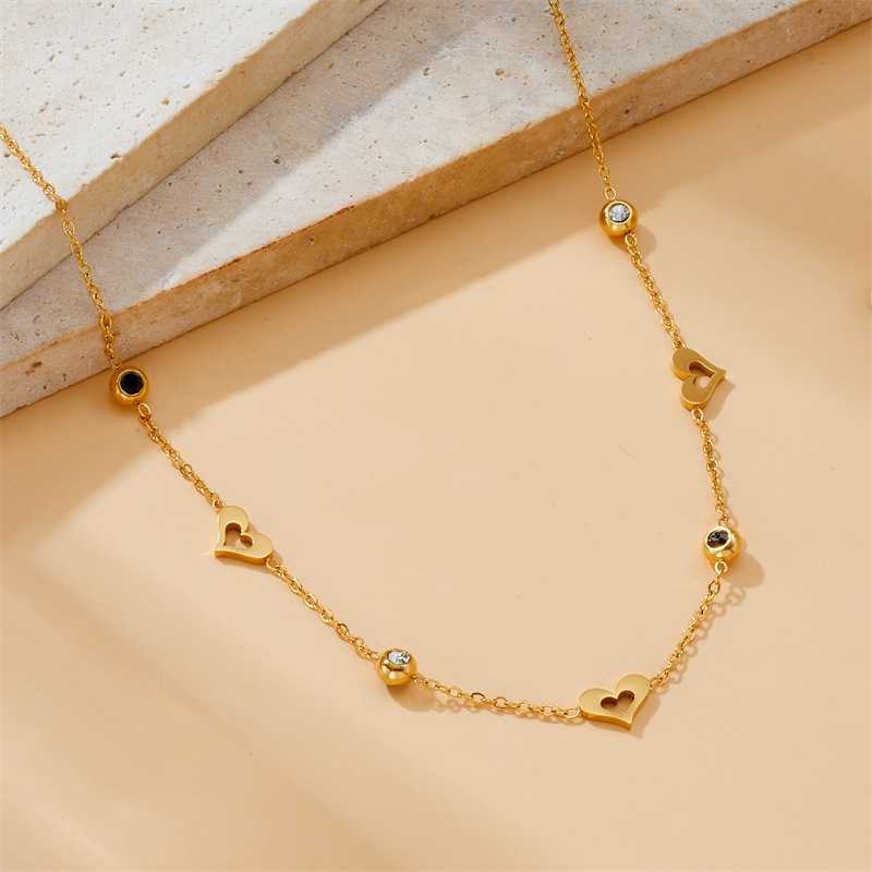 European and American cross-border fashion simple exquisite versatile diamond-encrusted heart pendant chain stainless steel jewelry necklace