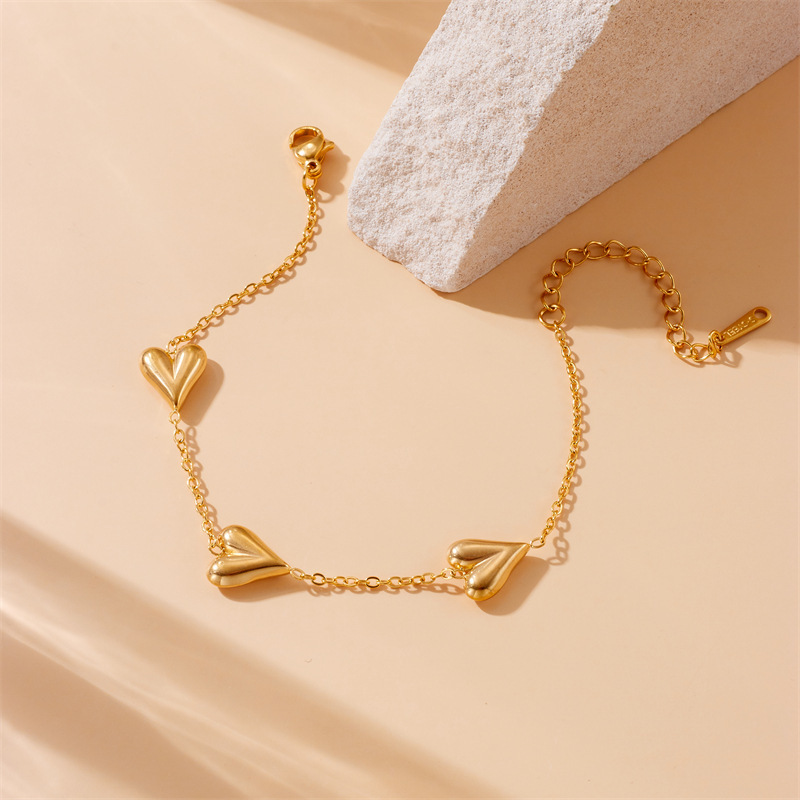 European and American fashion niche design gold-plated stainless steel chain heart accessory jewelry bracelet