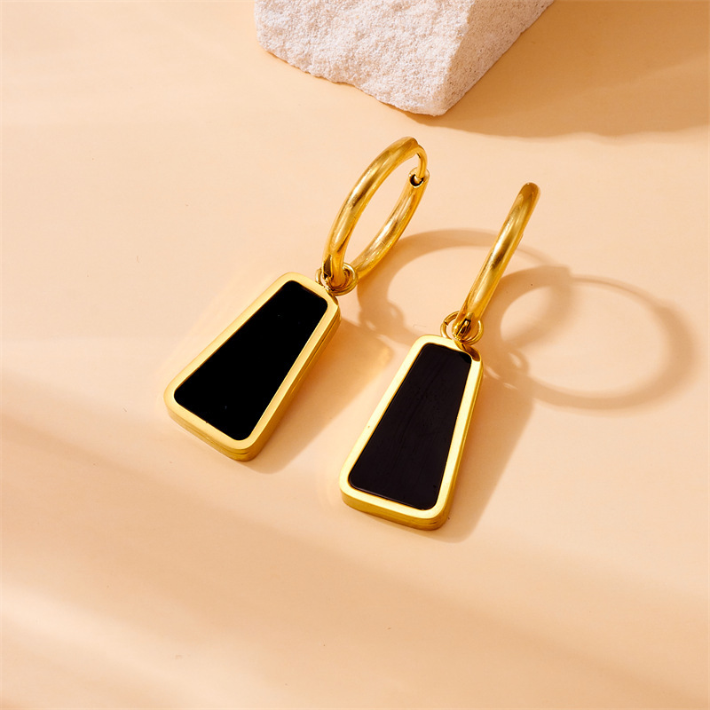 European and American style niche retro minimalist black trapezoidal geometric stainless steel gold-plated pendant round earrings