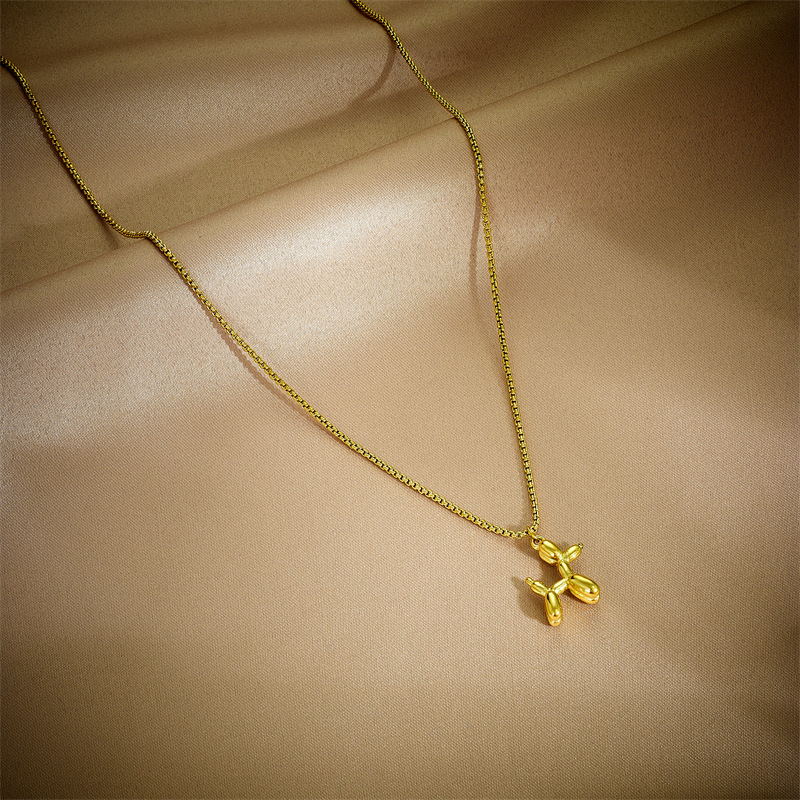 European and American style niche cartoon metal animal Doberman pendant titanium steel chain versatile and simple necklace