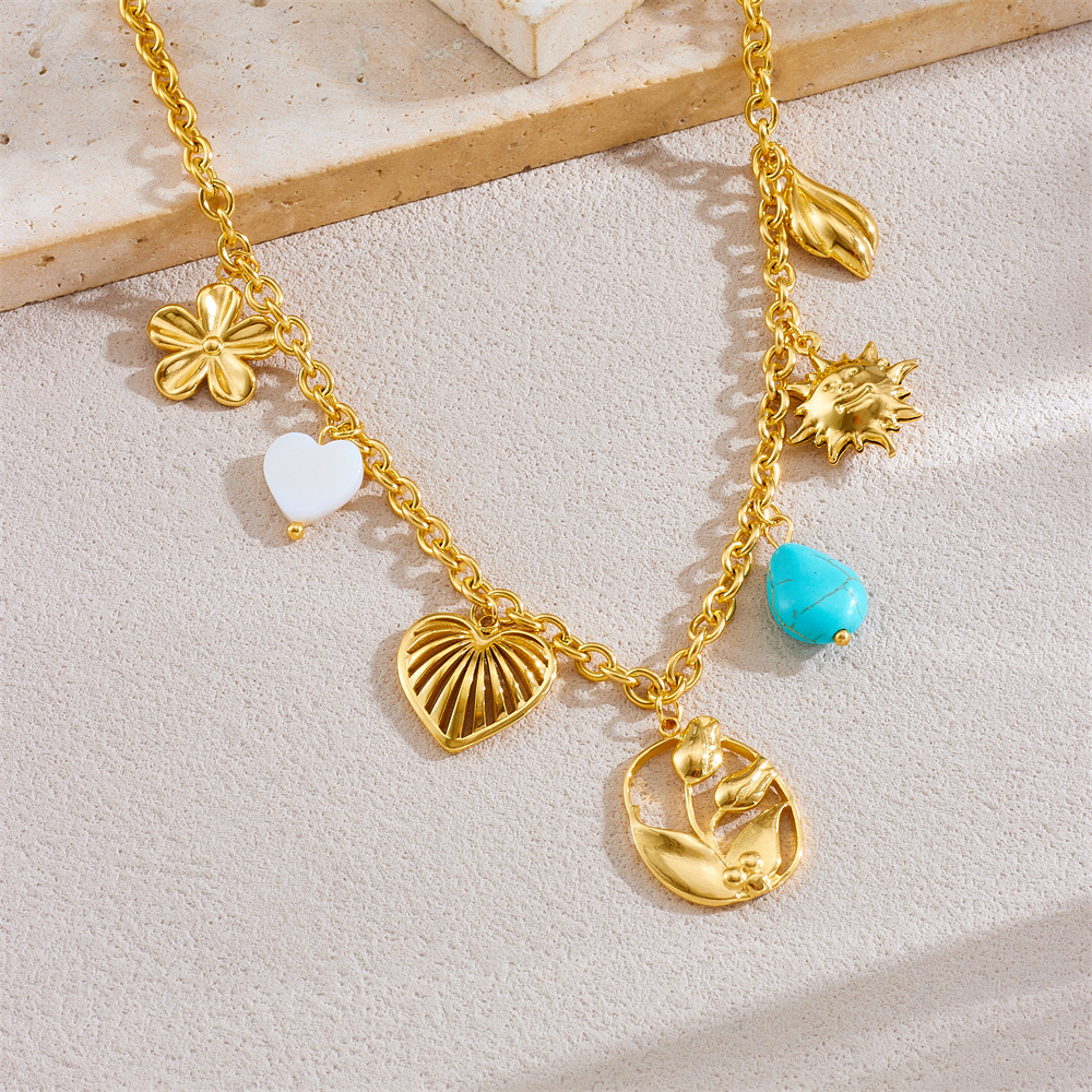 New cross-border creative retro multi-element accessory pendant stainless steel gold-plated chain heart flower sun necklace
