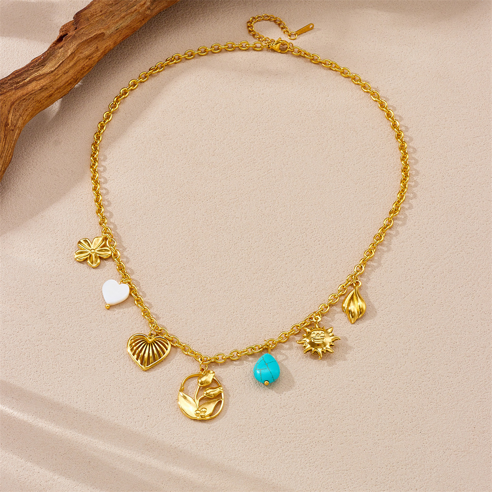 New cross-border creative retro multi-element accessory pendant stainless steel gold-plated chain heart flower sun necklace