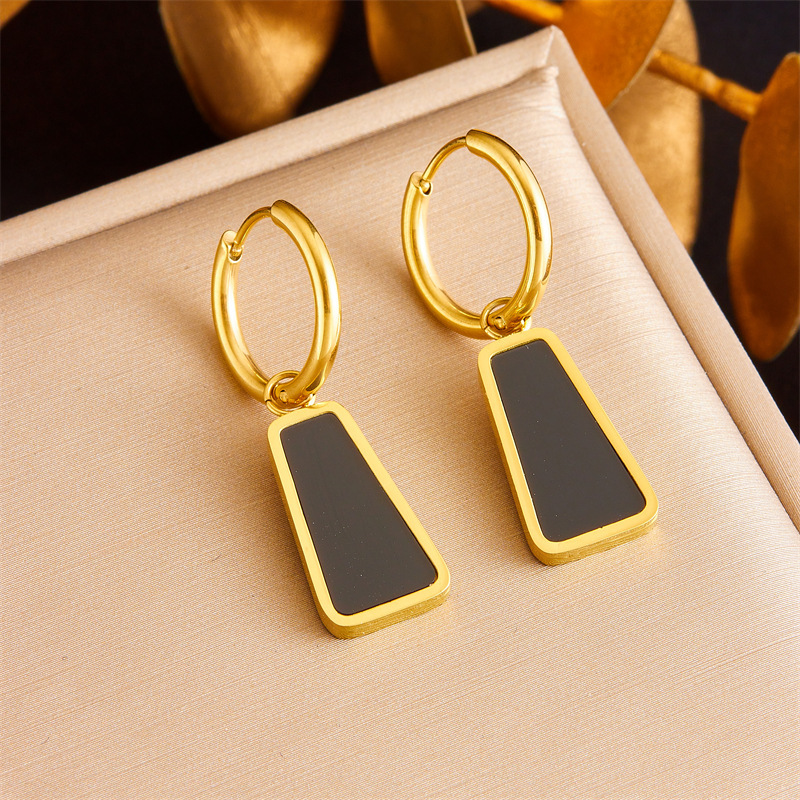 European and American style niche retro minimalist black trapezoidal geometric stainless steel gold-plated pendant round earrings