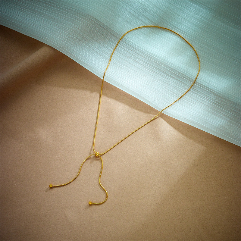 Minimalist design, pull-out necklace for women, minimalist style, choker/necklace.