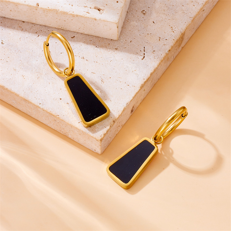 European and American style niche retro minimalist black trapezoidal geometric stainless steel gold-plated pendant round earrings