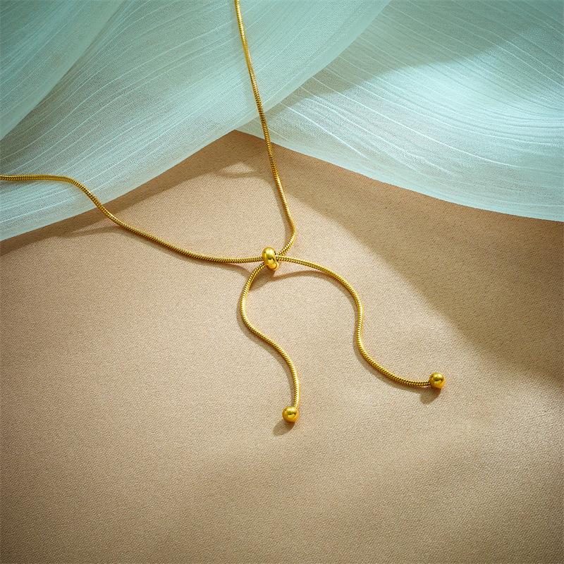 Minimalist design, pull-out necklace for women, minimalist style, choker/necklace.