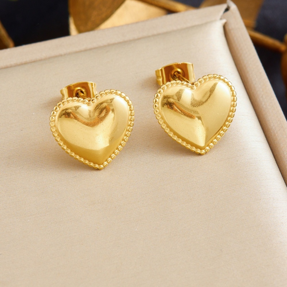 Korean style minimalist fashion, glossy gold-plated heart-shaped long dangling earrings, stainless steel jewelry.