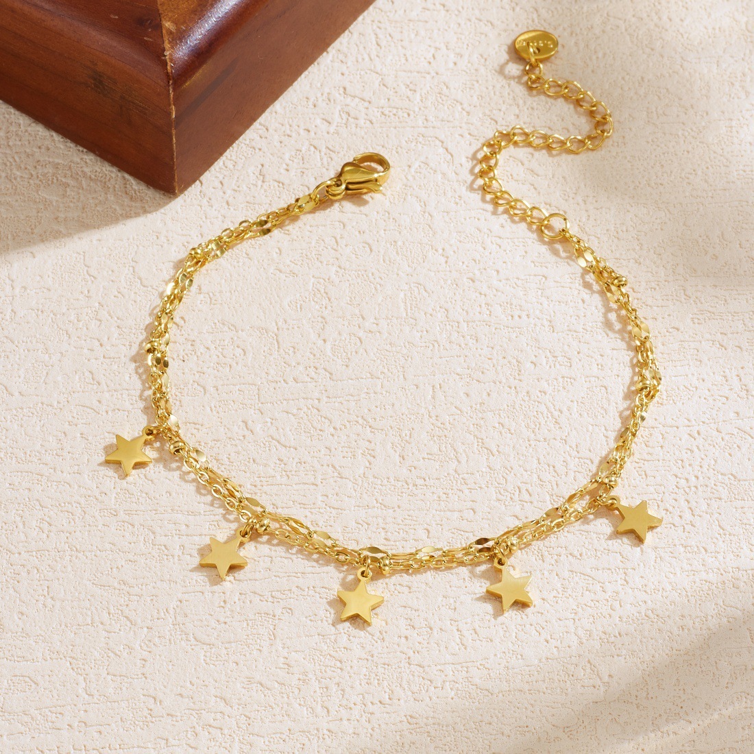 Cross-border niche versatile exquisite star-patterned gold-plated stainless steel double-layered jewelry bracelet